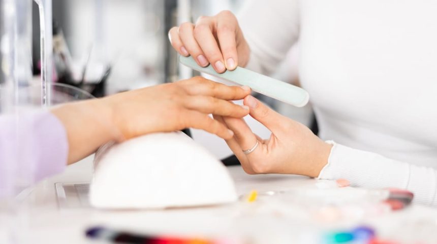 ネイリストという仕事とは？仕事内容・必要スキル・将来性を徹底解説